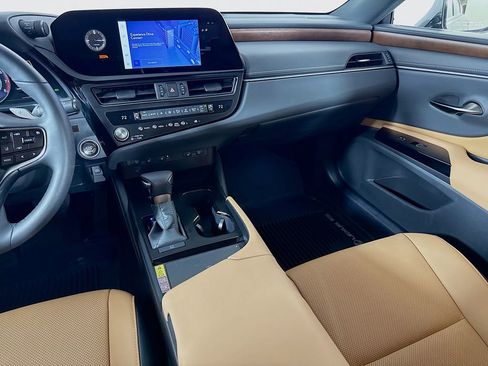 Certified 2025 Lexus ES 350 w/ Premium Package image 25