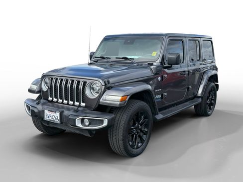 Used 2021 Jeep Wrangler Unlimited Sahara w/ Cold Weather Group AWD/4WD image 1