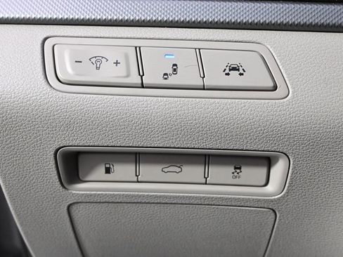 Used 2018 Hyundai Sonata SEL w/ Tech Package 04 image 24