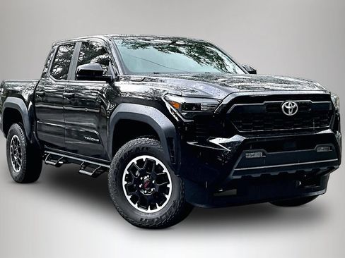 Used 2024 Toyota Tacoma TRD Off-Road AWD/4WD image 2
