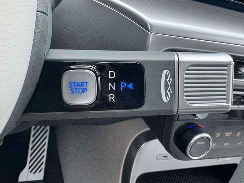 New 2026 Hyundai Ioniq 9 Calligraphy image 26