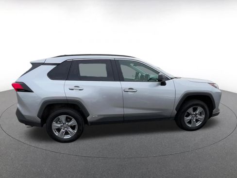 Used 2025 Toyota RAV4 LE AWD/4WD image 16