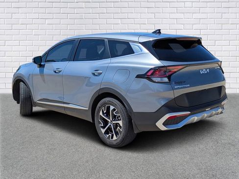 Used 2025 Kia Sportage EX FWD image 3