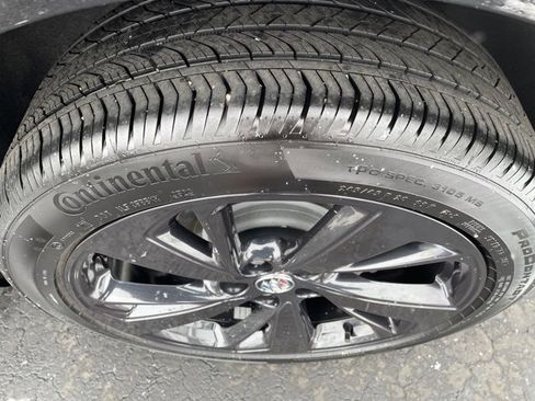 Used 2023 Buick Envision Essence w/ Sport Touring Package image 32