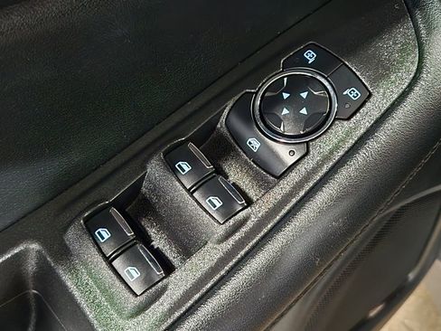 Used 2024 Ford Edge SE w/ Black Appearance Package image 42