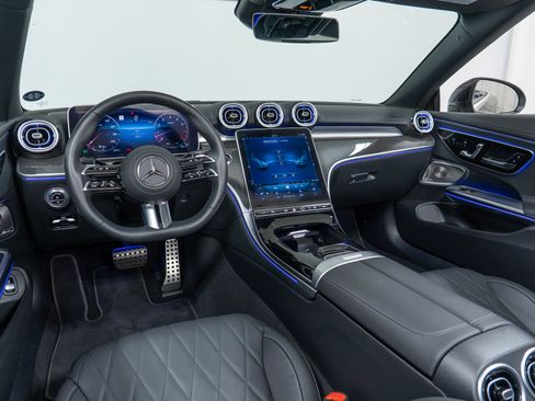 Certified 2024 Mercedes-Benz CLE 450 4MATIC Cabriolet image 17