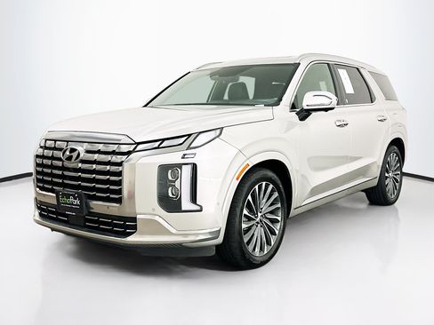 Used 2024 Hyundai Palisade Calligraphy AWD/4WD image 3