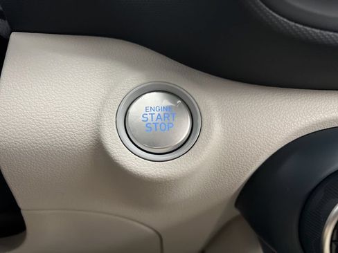 New 2026 Hyundai Venue SEL FWD image 25