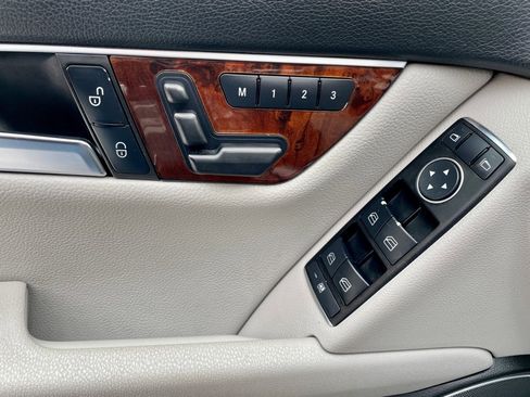 Used 2012 Mercedes-Benz C 300 4MATIC Sedan image 17