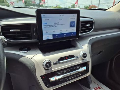 Used 2023 Ford Explorer XLT w/ Equipment Group 202A image 19