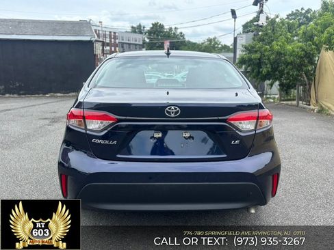 Used 2025 Toyota Corolla LE FWD image 5