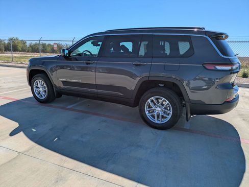 New 2025 Jeep Grand Cherokee L Laredo RWD image 6