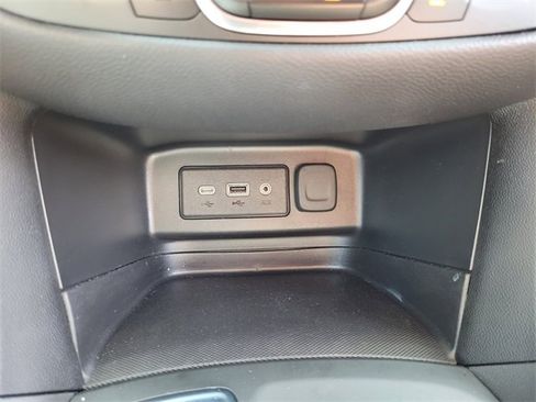 Certified 2023 Chevrolet Equinox LT image 29