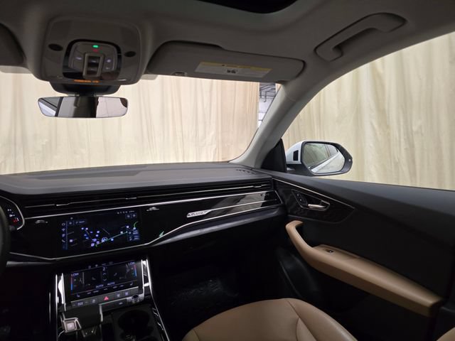 Certified 2025 Audi Q8 Premium AWD/4WD image 31