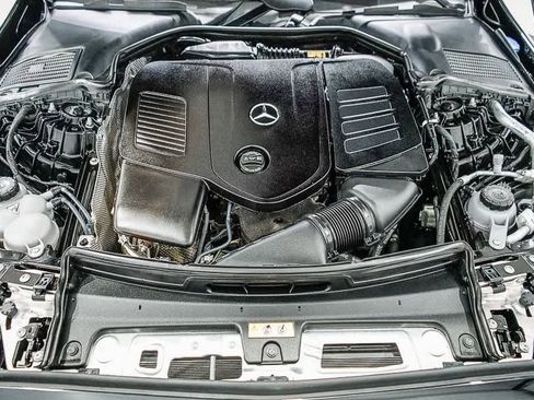 Used 2025 Mercedes-Benz C 300 Sedan image 28