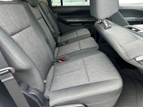 Used 2023 Ford Expedition XLT AWD/4WD image 28