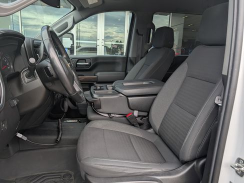 Used 2022 Chevrolet Silverado 2500 LT w/ Convenience Package AWD/4WD image 8
