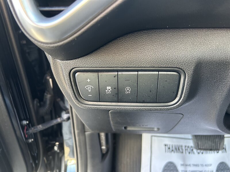 Used 2023 Kia Soul LX FWD image 13