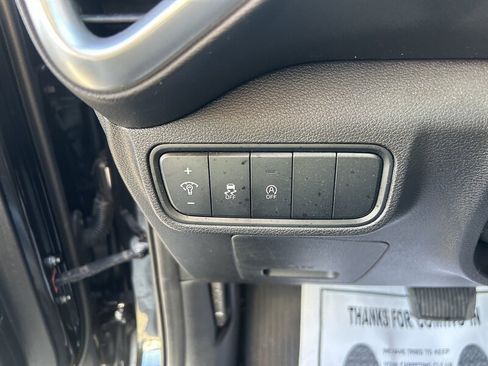 Used 2023 Kia Soul LX FWD image 13