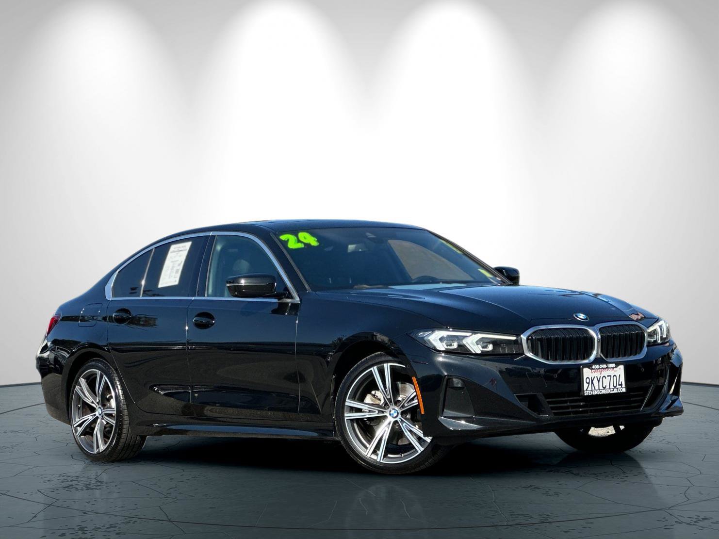 Used 2024 BMW 330i Sedan w/ Premium Package RWD image 2