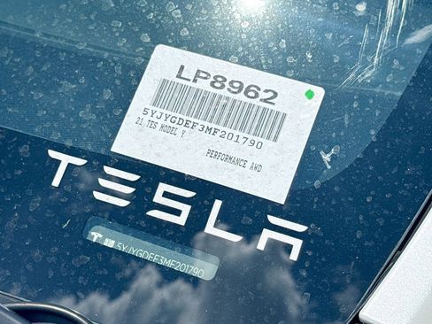 Used 2021 Tesla Model Y Performance AWD/4WD image 15