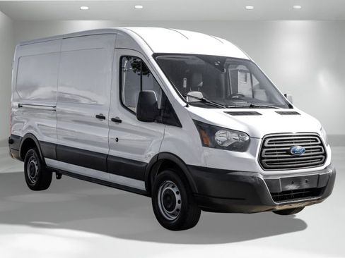 Used 2015 Ford Transit 250 148 Medium Roof image 5