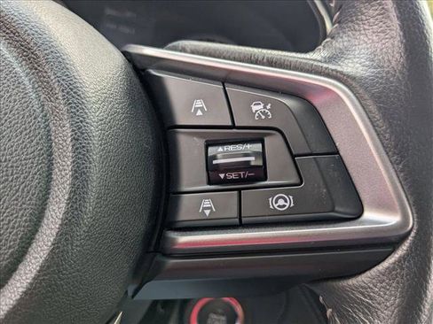 Used 2022 Subaru Outback Premium image 10