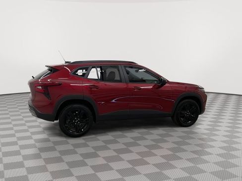 Used 2024 Chevrolet Trax ACTIV FWD image 11