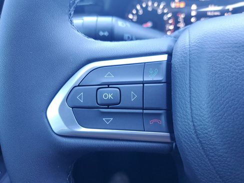 New 2026 Jeep Compass Latitude image 13