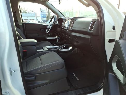 Certified 2022 Nissan Frontier SV AWD/4WD image 18