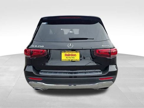 Used 2023 Mercedes-Benz GLB 250 4MATIC image 7