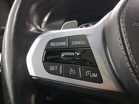 Certified 2022 BMW X7 M50i image 15