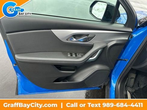 Used 2025 Chevrolet Blazer LT w/ Midnight/Sport Edition image 10