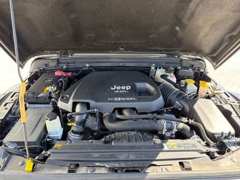 Used 2021 Jeep Wrangler Unlimited Rubicon w/ Steel Bumper Group image 21