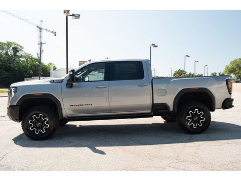 New 2026 GMC Sierra 2500 AT4X w/ LPO, Black Badging Package AWD/4WD image 5