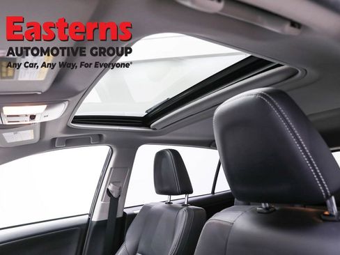 Used 2018 Toyota RAV4 Limited image 38