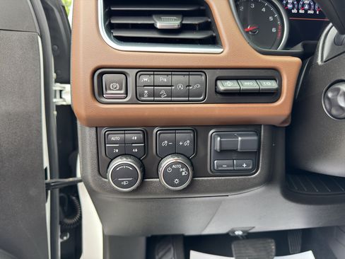 Used 2021 Chevrolet Tahoe High Country AWD/4WD image 33