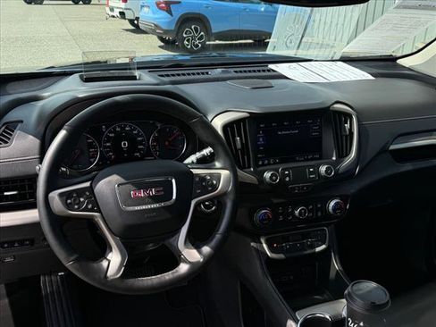Used 2024 GMC Terrain Denali AWD/4WD image 10