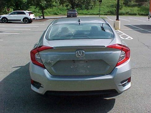 Used 2016 Honda Civic EX-L image 11