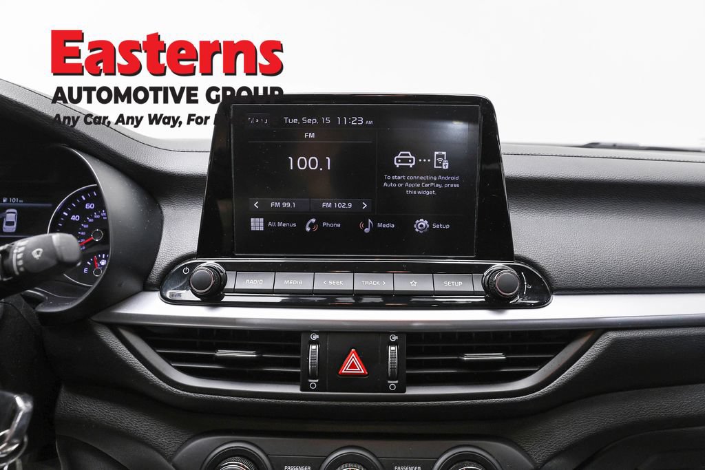 Used 2023 Kia Forte LXS w/ LXS Technology Package FWD image 13