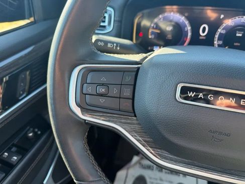 Used 2022 Jeep Wagoneer Series II image 16