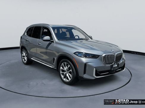 Used 2025 BMW X5 xDrive40i w/ Climate Comfort Package AWD/4WD image 3