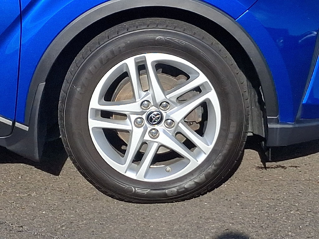 Certified 2020 Toyota C-HR LE FWD image 34
