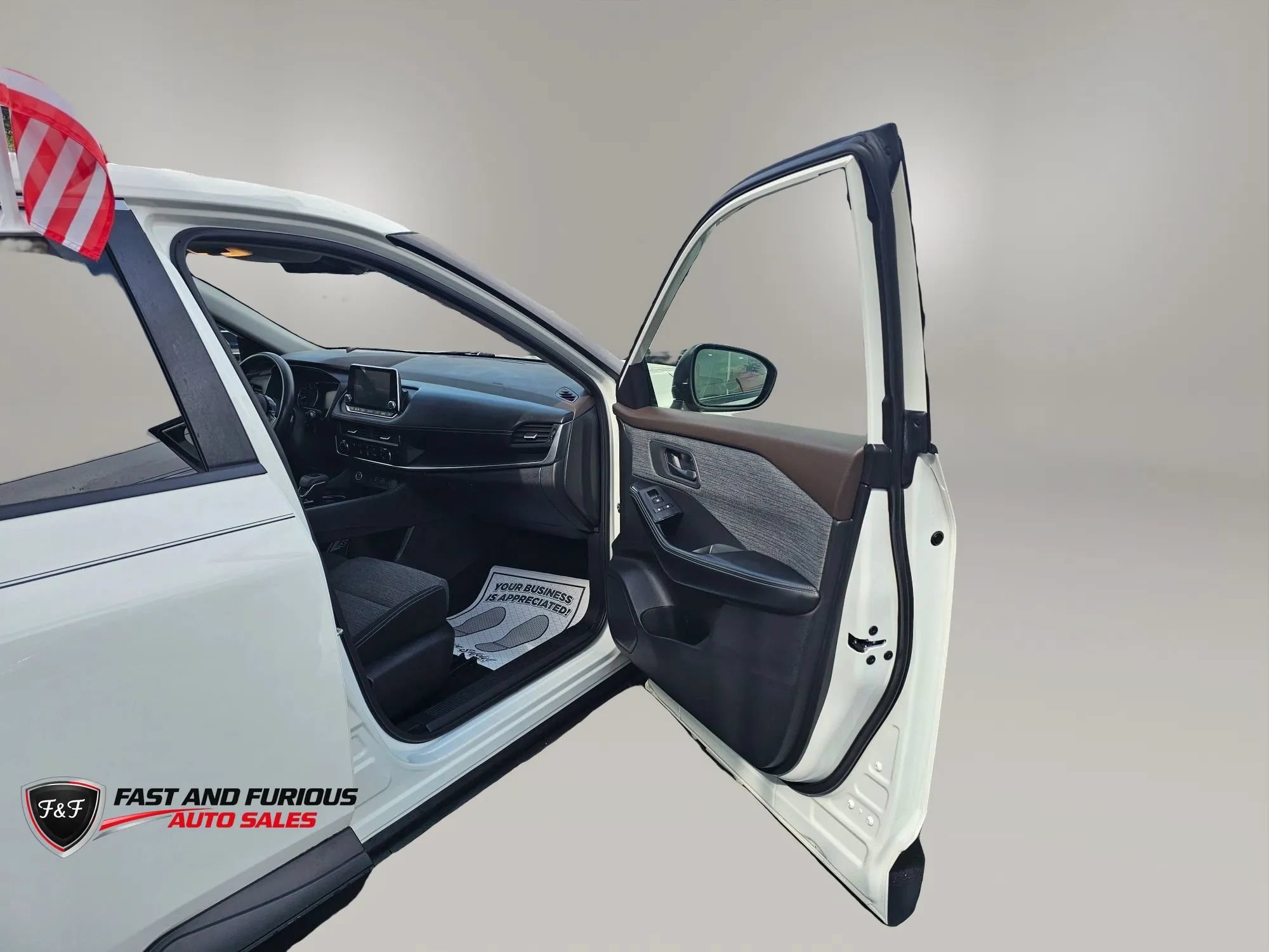 Used 2021 Nissan Rogue S AWD/4WD image 11