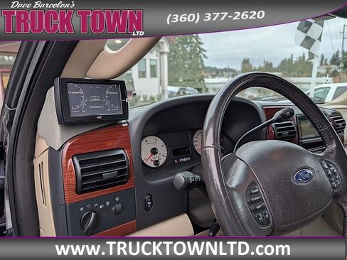 Used 2005 Ford F350 Lariat image 15