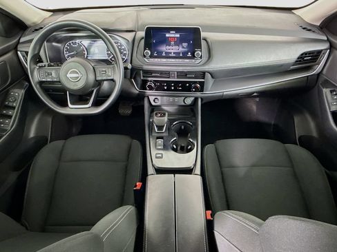 Used 2024 Nissan Rogue S FWD image 13
