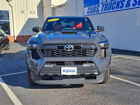 Used 2024 Toyota Tacoma TRD Sport image 2