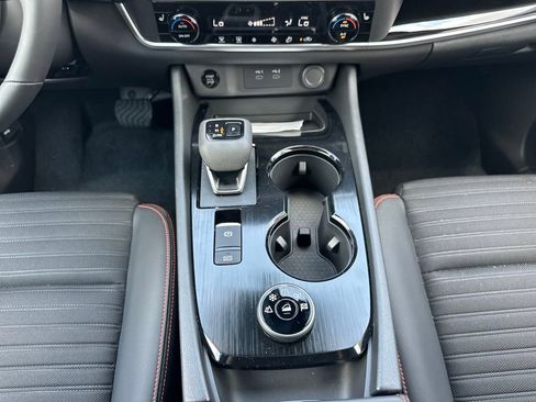 New 2026 Nissan Rogue SV image 25