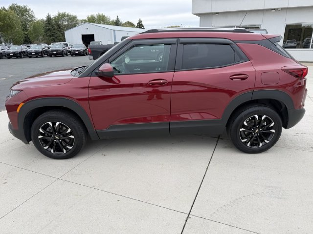 Used 2022 Chevrolet TrailBlazer LT w/ Convenience Package AWD/4WD image 5