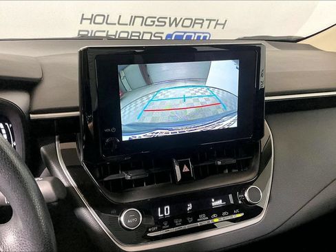 Used 2026 Toyota Corolla LE FWD image 17